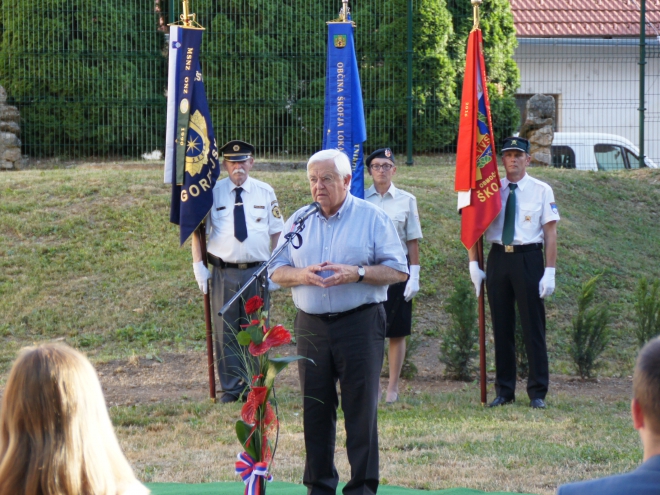 Slavnostni govornik, nekdanji predsednik republike Slovenije Milan Kučan.